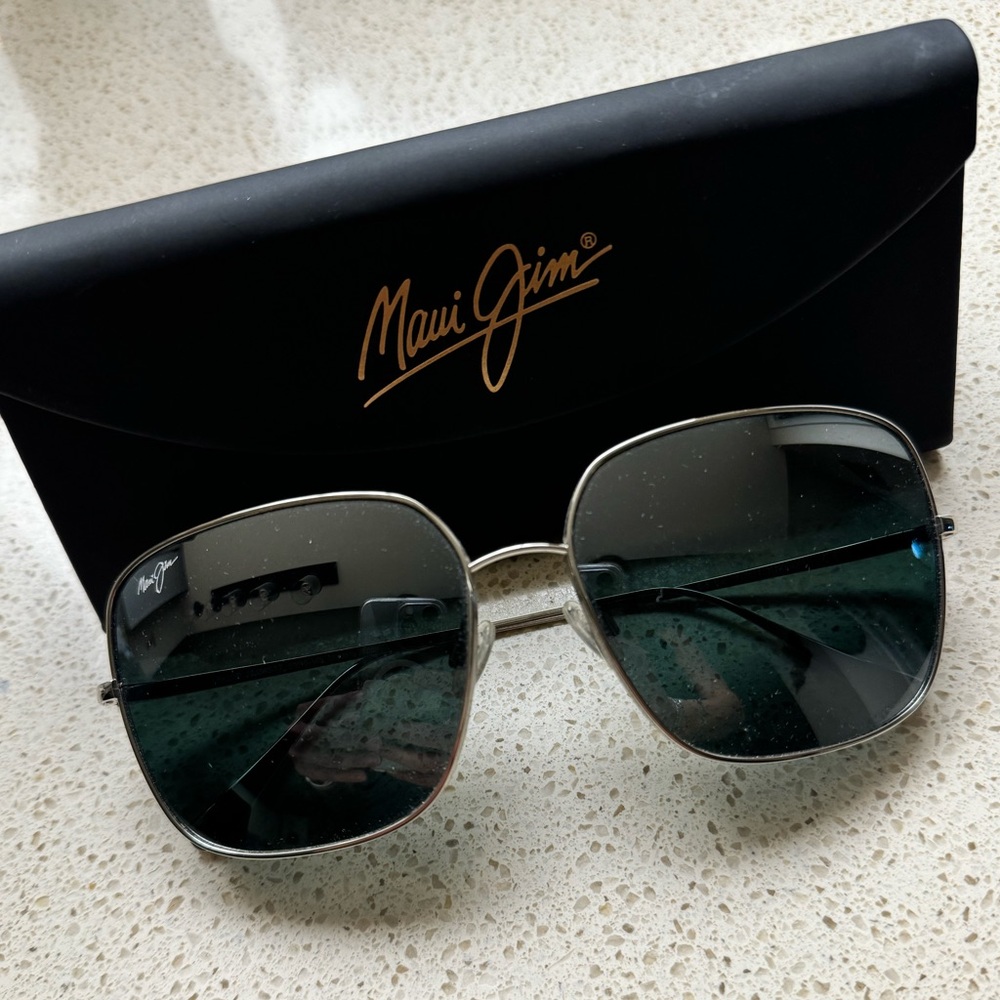 Maui Jim Sunglasses- like new